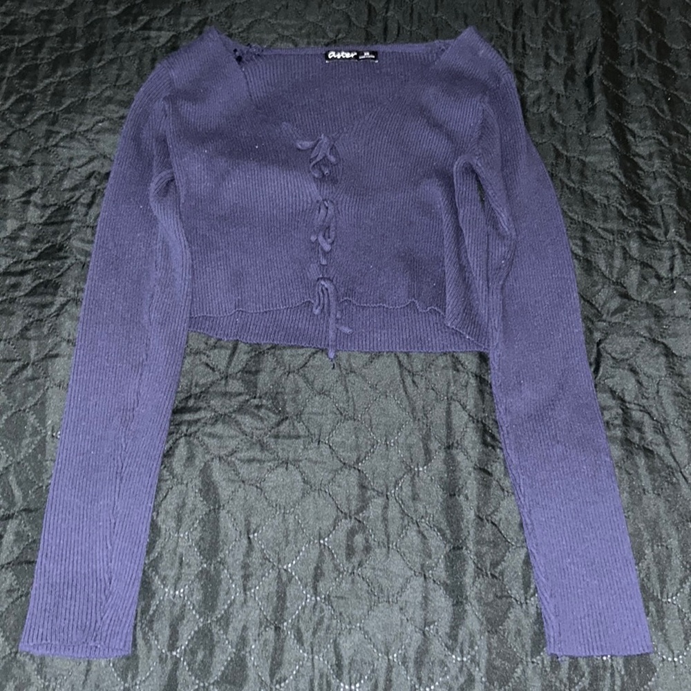 Navy blue long sleeve with the front tied size: XS